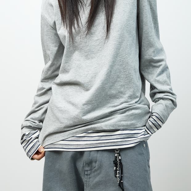 해칭룸 two face stripe tee