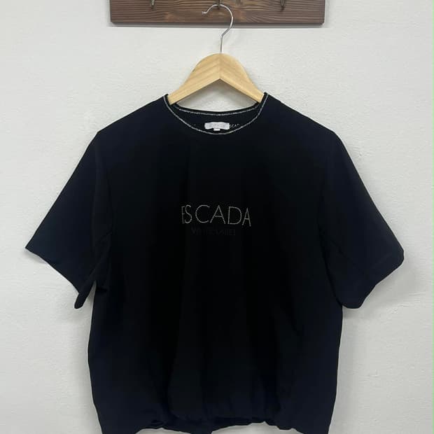 [L] Escada 에스까다 24년 신형 텍스처 우븐 반팔 티셔츠