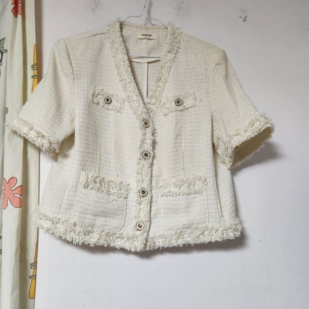 BLACK.SU 트위드 반팔 자켓 아이보리 88