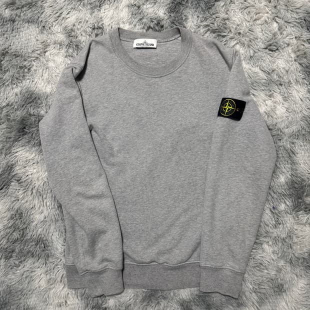 스톤아일랜드 맨투맨