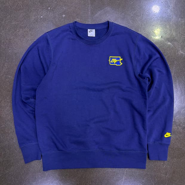 나이키 테리 볼트 크루넥 맨투맨 스웻셔츠 M