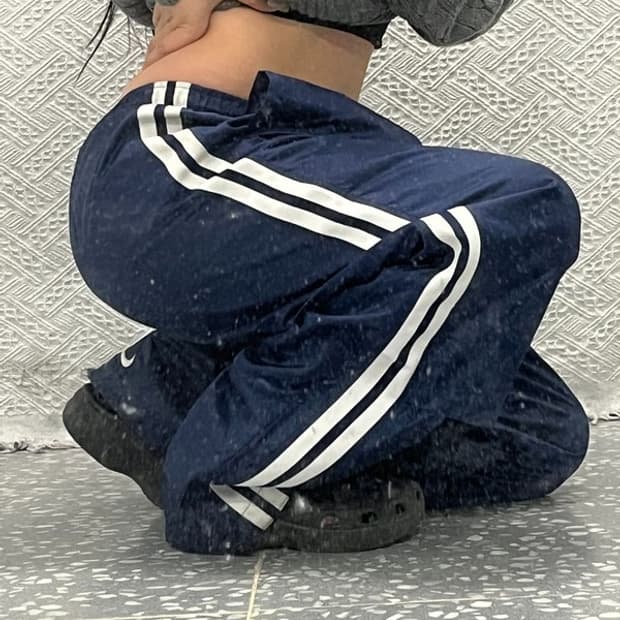 나이키 올드스쿨 베스킷볼 와이드 벌룬핏 트랙팬츠  L C06429