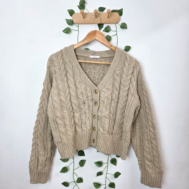 Lowrys farm 베이지 가디건