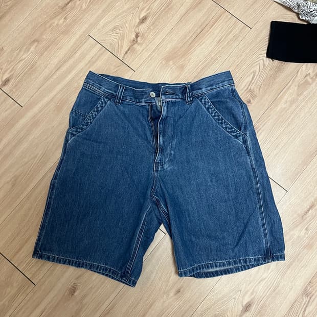 [m]유니클로 데님쇼츠
