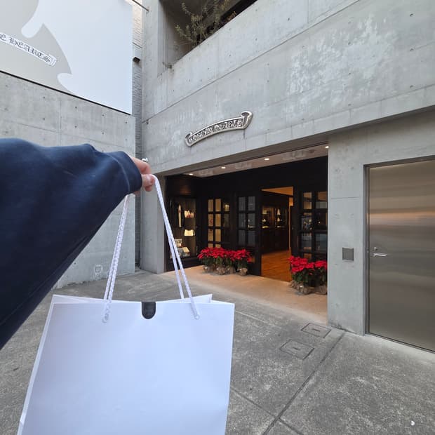 크롬하츠 긴팔 완전 새상품 판매 (사이즈 교환 O)