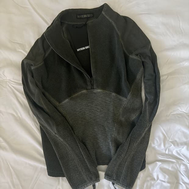 (2)hyein seo half-zip
