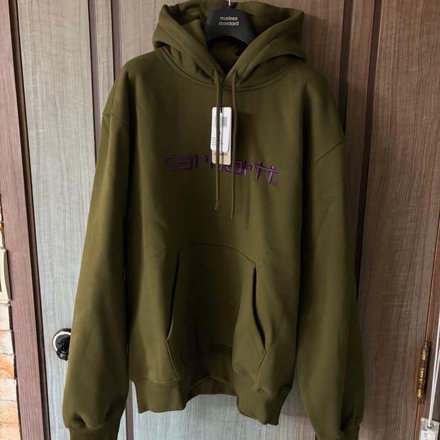 새상품(M)칼하트WIP 스트립트 자수로고 후드티 카키