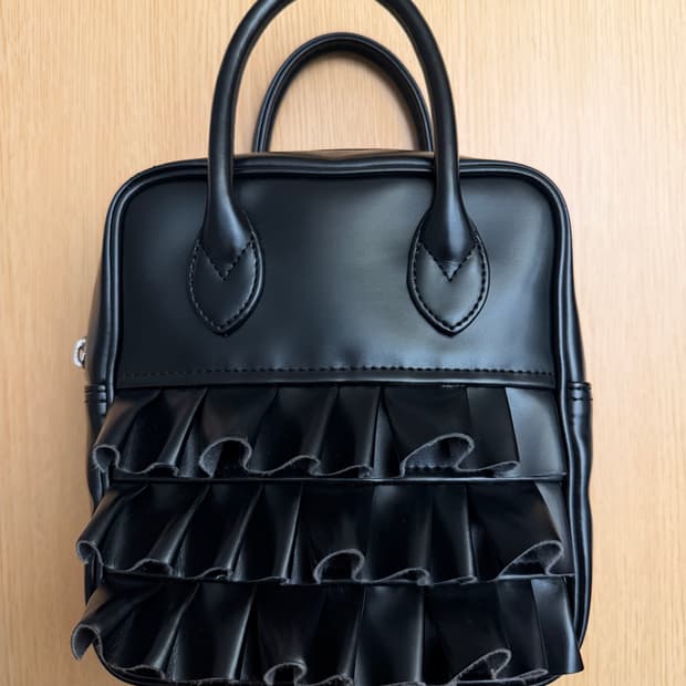 꼼데가르송 걸 프릴백 블랙