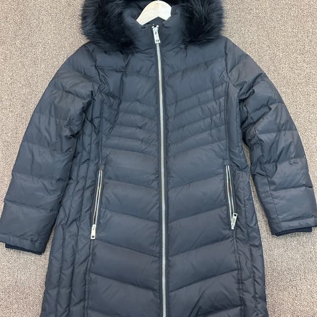 마이클코어스 롱패딩