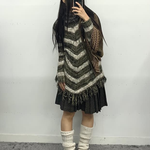 인디언 프린지 스트라이프 니트