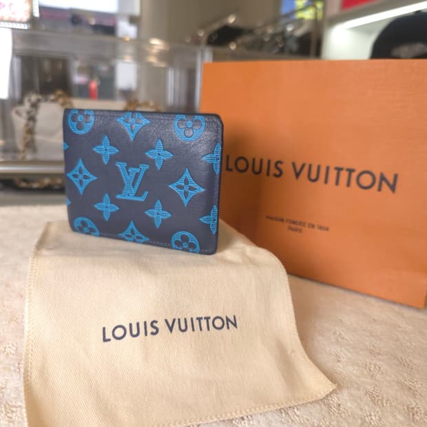 루이비통 멀티플 윌릿 반지갑 모노그램 네이비 리버 블루