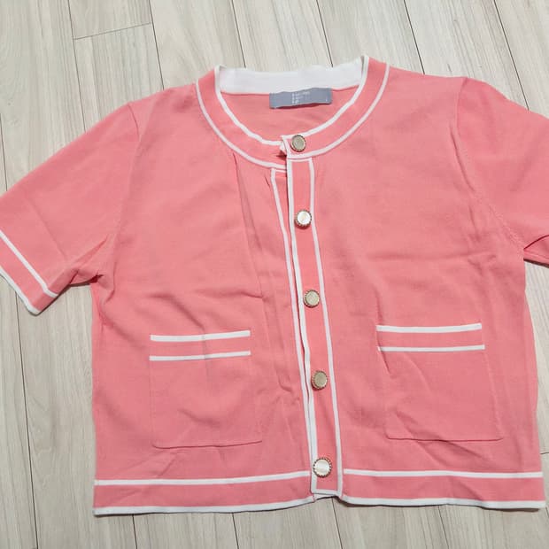 에잇세컨즈 반팔 가디건