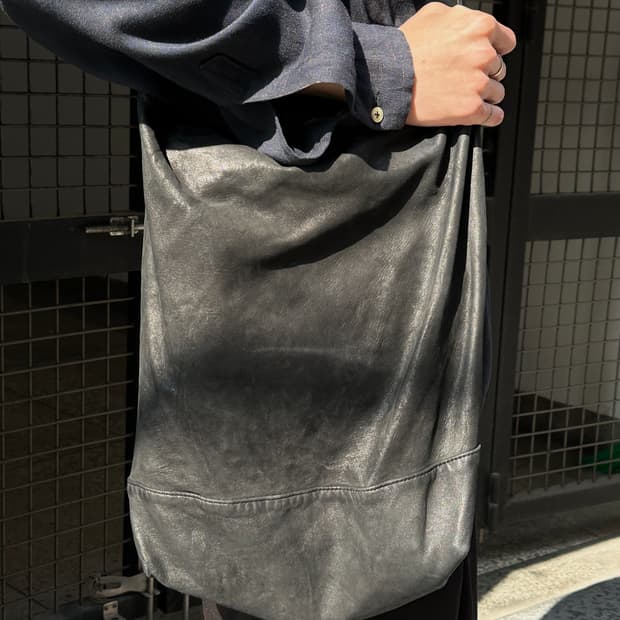 00's 꼼데가르송 투사이즈 레더 백 꼼데가르송 가방 크로스백