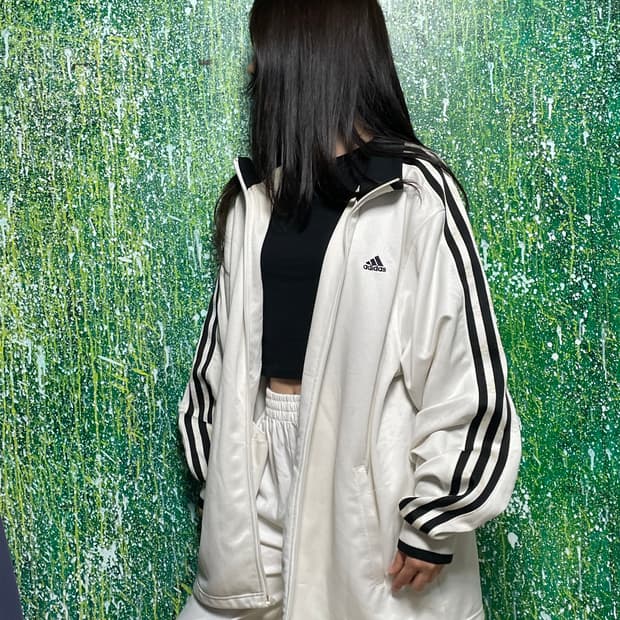 아디다스 스몰로고 오버핏 화이트 져지 XL
