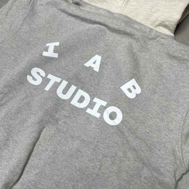 아이앱 여성 배색 후드티