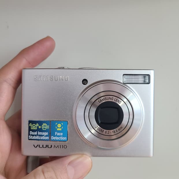 삼성 VLUU M110 디지털 카메라