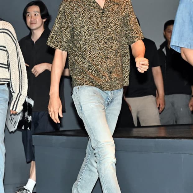 생로랑 강동원 연청워싱 무릎디스진 유일매물