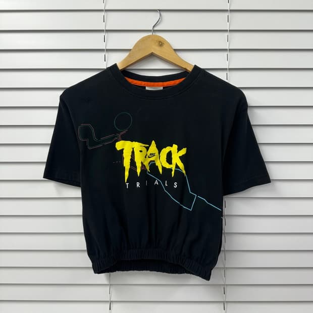 (FREE)나이키 크롭 반팔-Y415