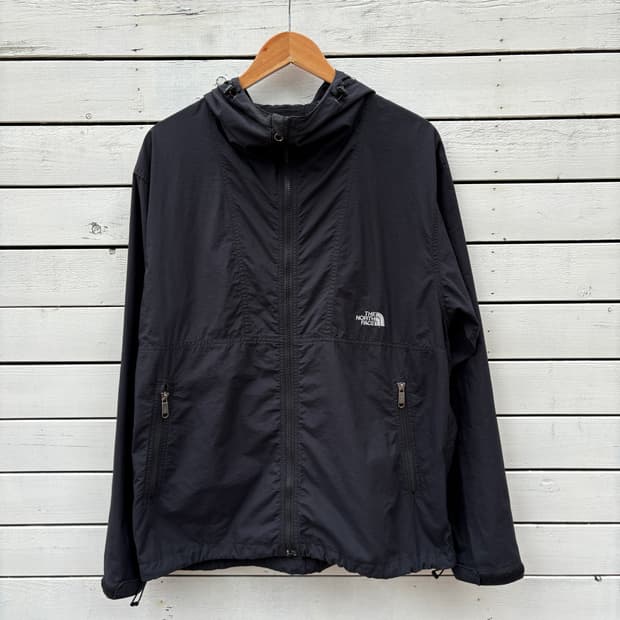 The North Face 노스페이스 일본판 바람막이 자켓