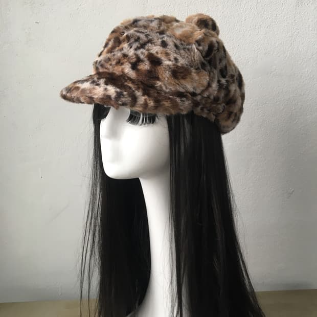 leopard pattern pom cap