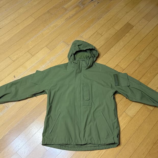 슈프림 고어텍스 자켓 판매