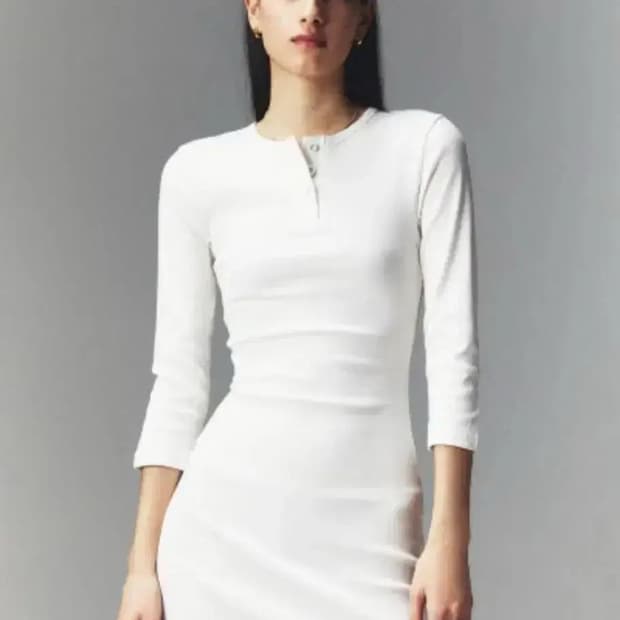 글로니 3/4 클래식 버튼 미니 원피스