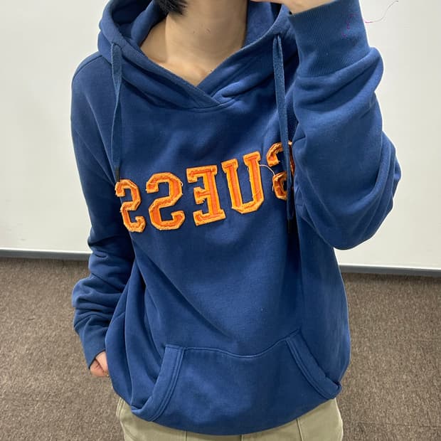 Guess 게스 오렌지 로고 네이비 후드 