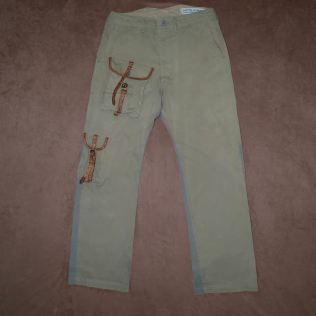 캐피탈 멀티 카메라백 플레어 팬츠