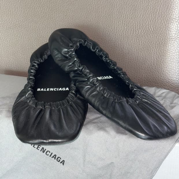 Balenciaga(발렌시아가) 656607 블랙 스무스 나파 TUG 발