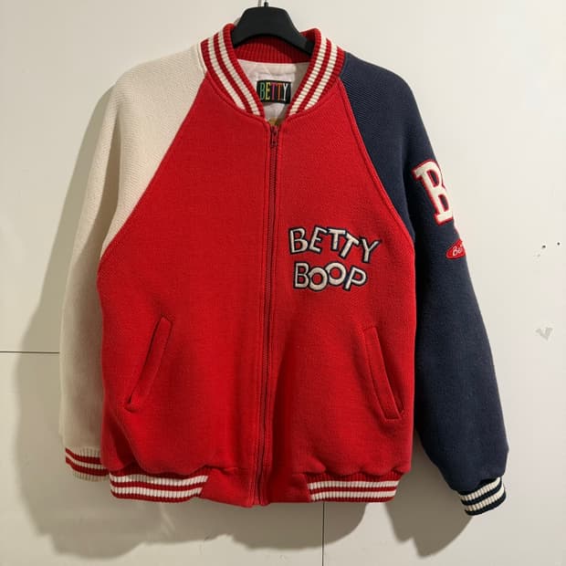 베티붑 누빔 코튼 바시티자켓