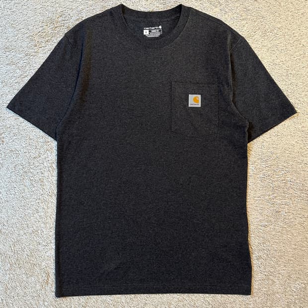 칼하트 CARHARTT 오리지널핏 포켓 반팔 티셔츠 차콜