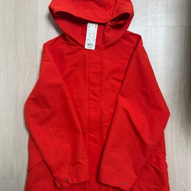 유니클로 후드 바람막이