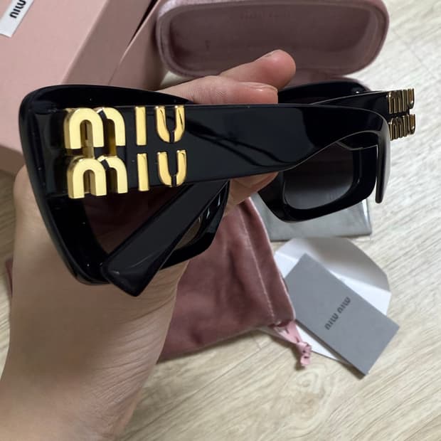 미우미우 선글라스