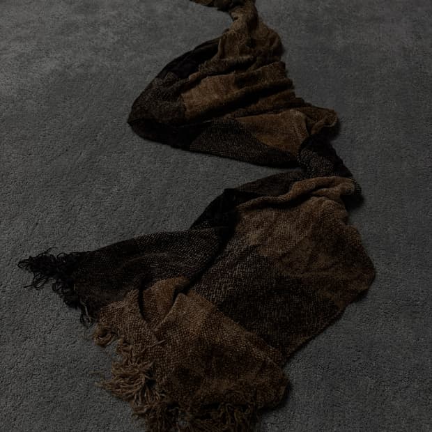 Vintage minimal grunge mood scarf