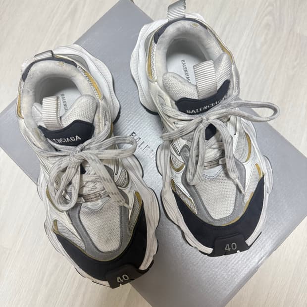 발렌시아가 카고 스니커즈 40