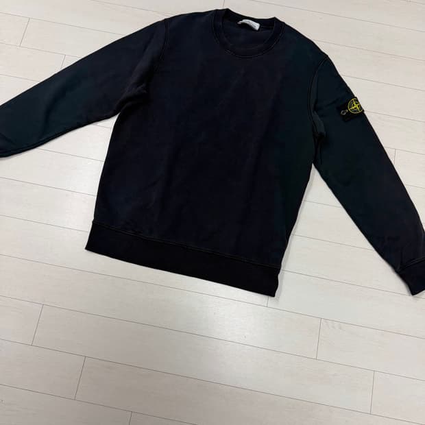 스톤아일랜드 맨투맨 XL 사이즈