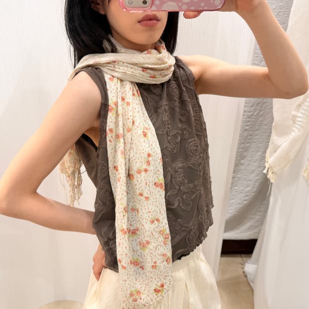 little rose muffler