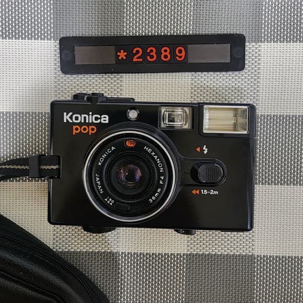 코니카 팝 블랙 필름카메라 파우치포함