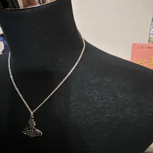 비비안웨스트우드 목걸이