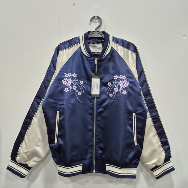 (새상품) 언더에어 사쿠라 스톰 스카쟌 남성 95~100사이즈