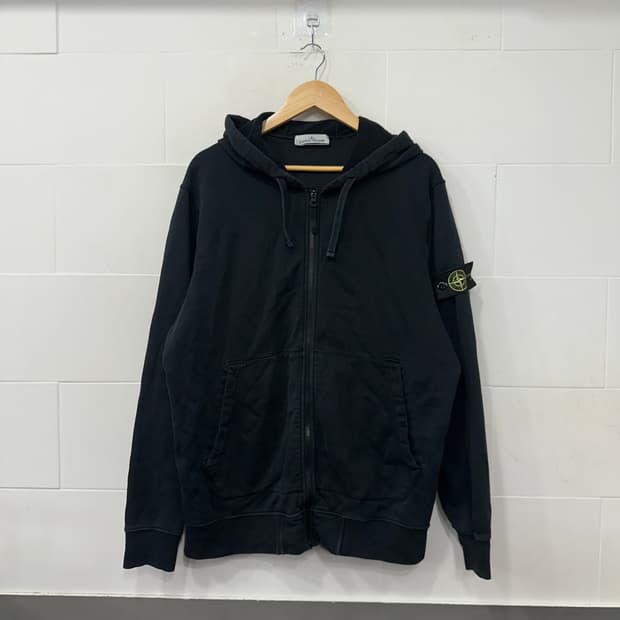 스톤아일랜드 후드집업 