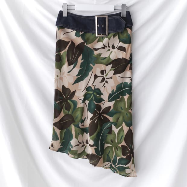 buckle leaves skirt