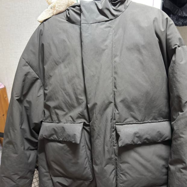 어나더 오피스 2nd 구스다운 파카 pewter색상 2사이즈 판매합니다