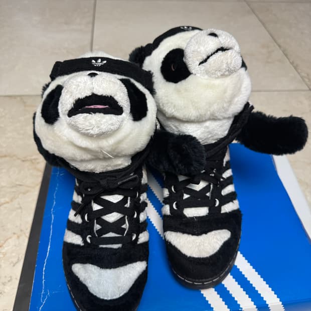 아디다스 제레미스캇 팬더 235