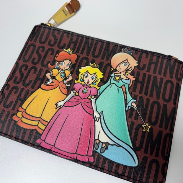 모스키노 마리오 공주 파우치