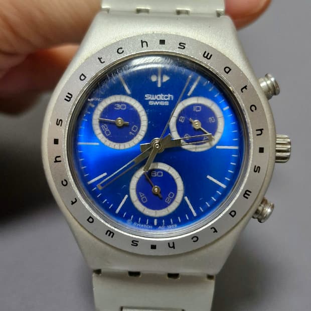 99) 스와치 아이러니 크로노그래프 시계 