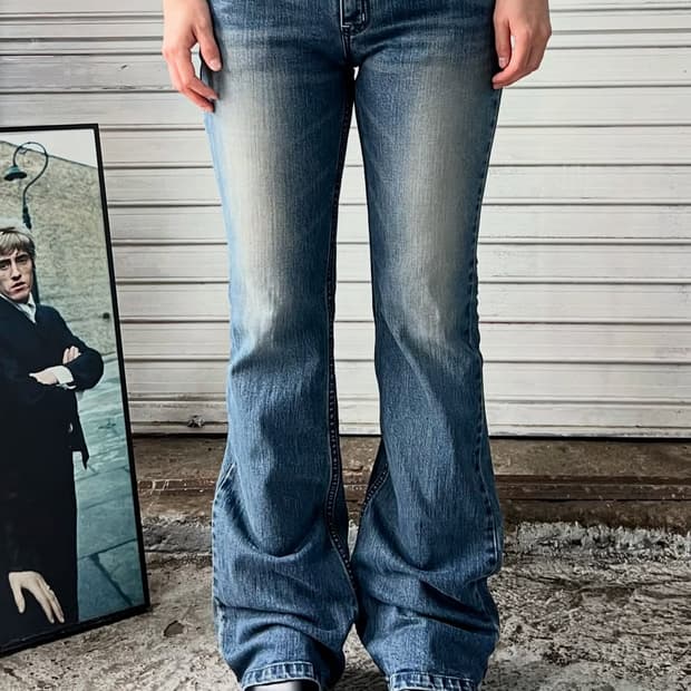 2000s Dixie low-rise semi flare jean