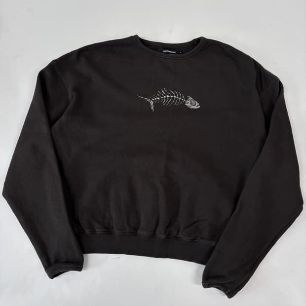 해칭룸 본피쉬 맨투맨