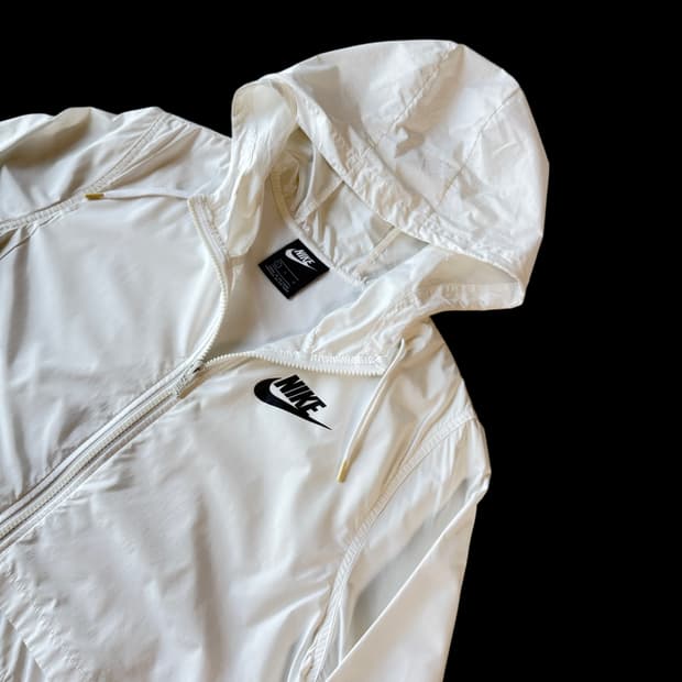 나이키 러닝 화이트 바람막이 L