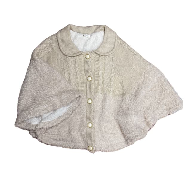 ︎axes femme 후와후와 버튼 케이프